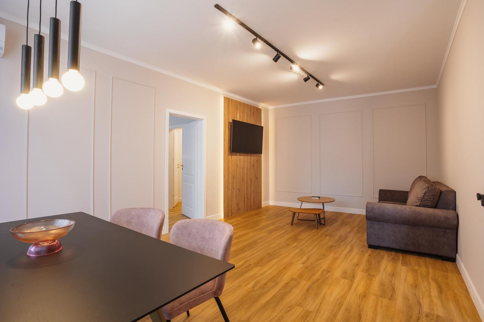 Bloom Downtown Suites 克卢日-纳波卡 外观 照片