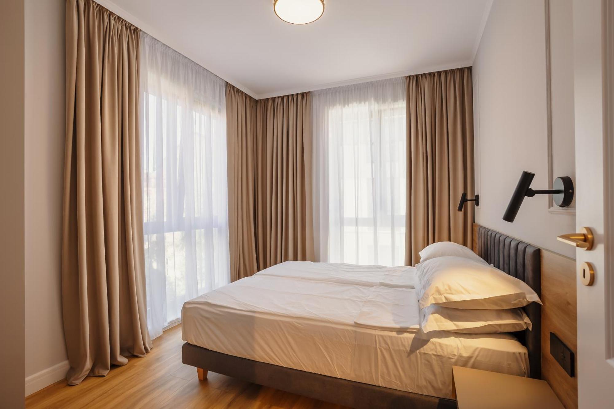 Bloom Downtown Suites 克卢日-纳波卡 外观 照片