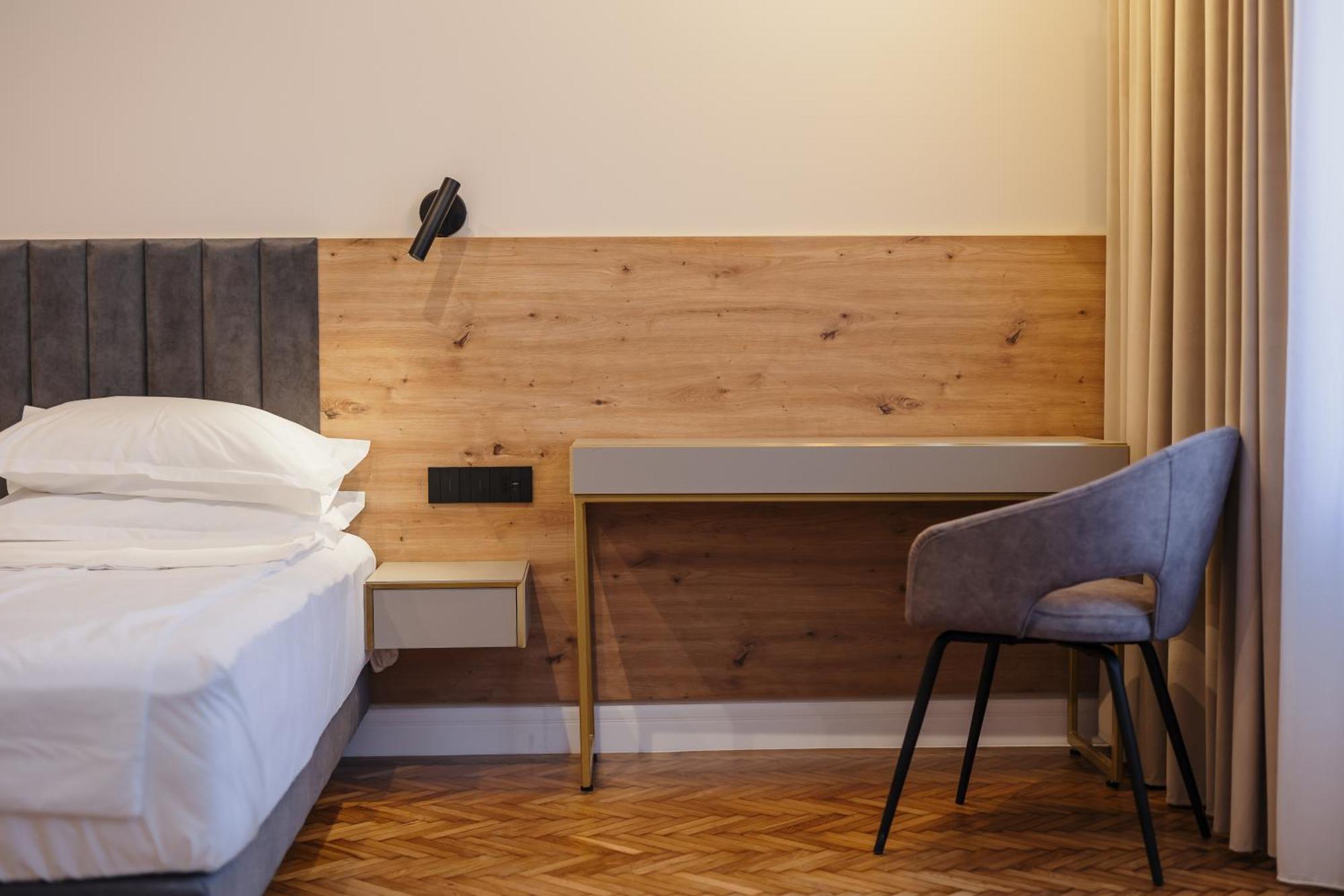 Bloom Downtown Suites 克卢日-纳波卡 外观 照片