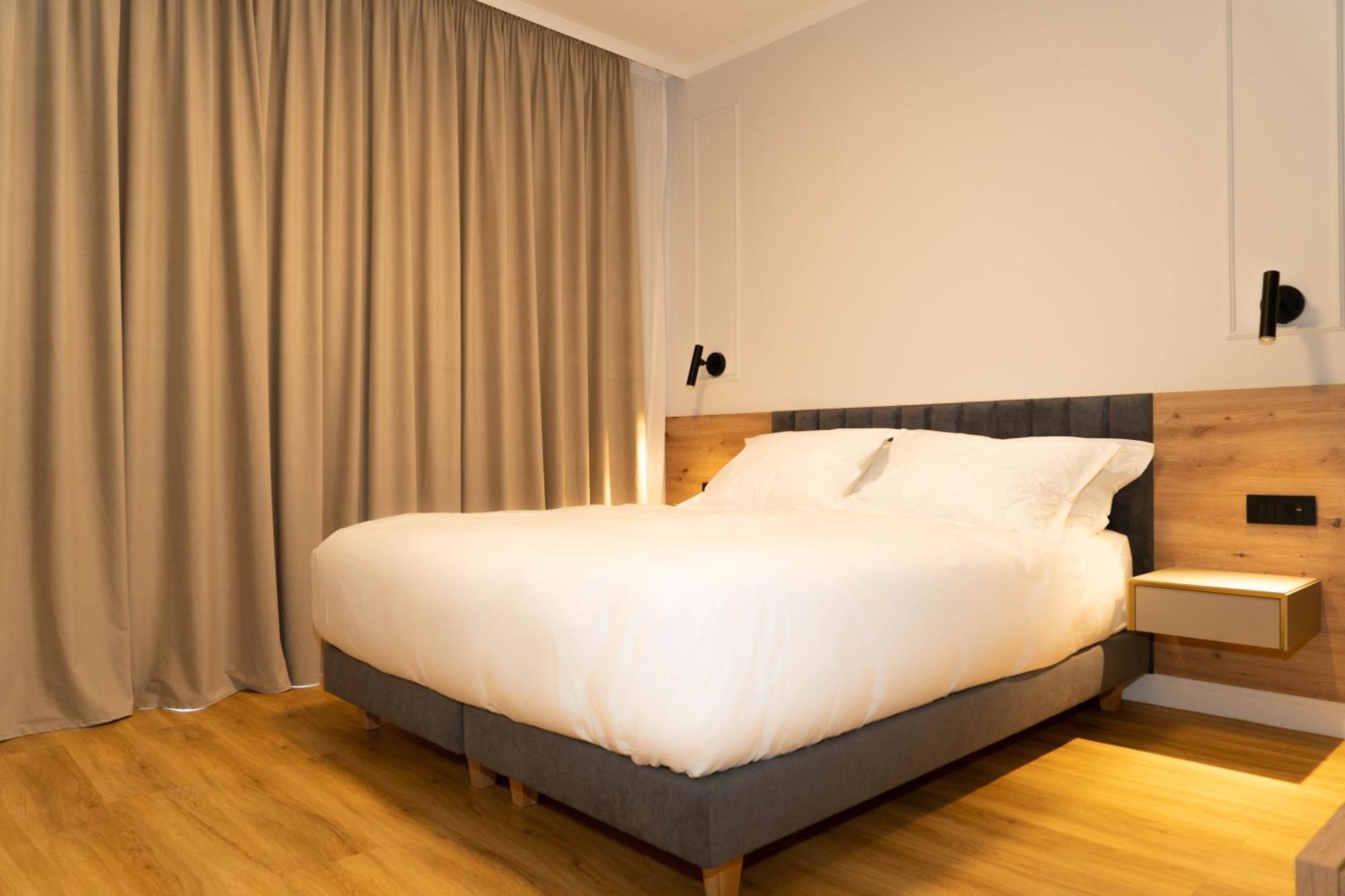 Bloom Downtown Suites 克卢日-纳波卡 外观 照片